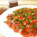 うめドレッシングを使った サーモンのカルパッチョ